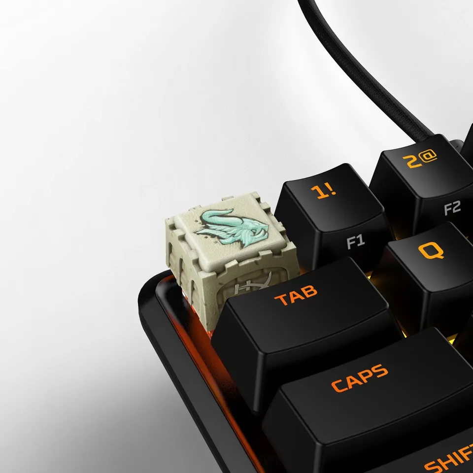 hyperx-hx3d-guild-wars-2-warclaw-keycap-hellblau image 1